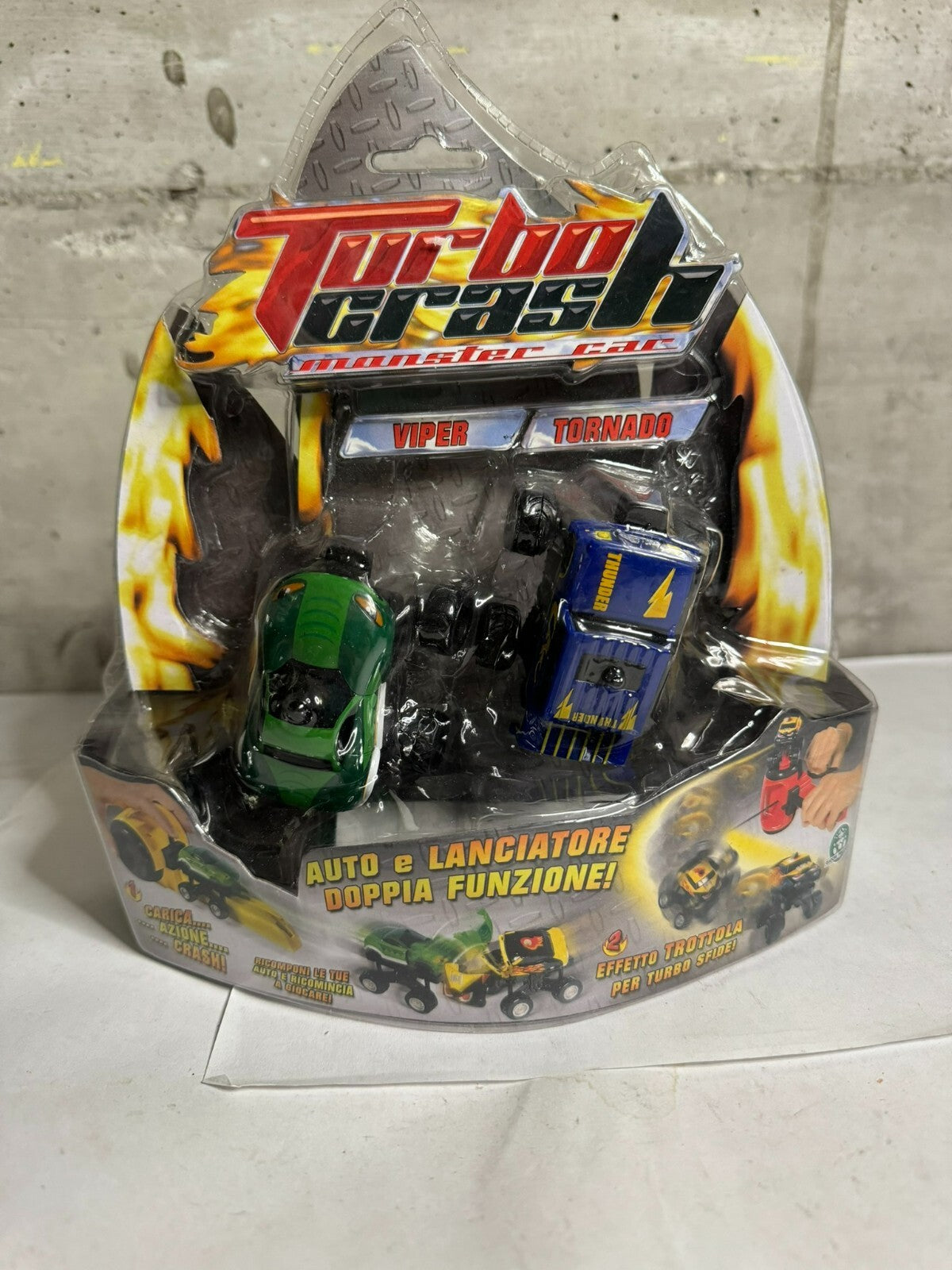 MACCHINA TURBO CRASH MONSTER CAR VIPER e tornado Giochi Preziosi