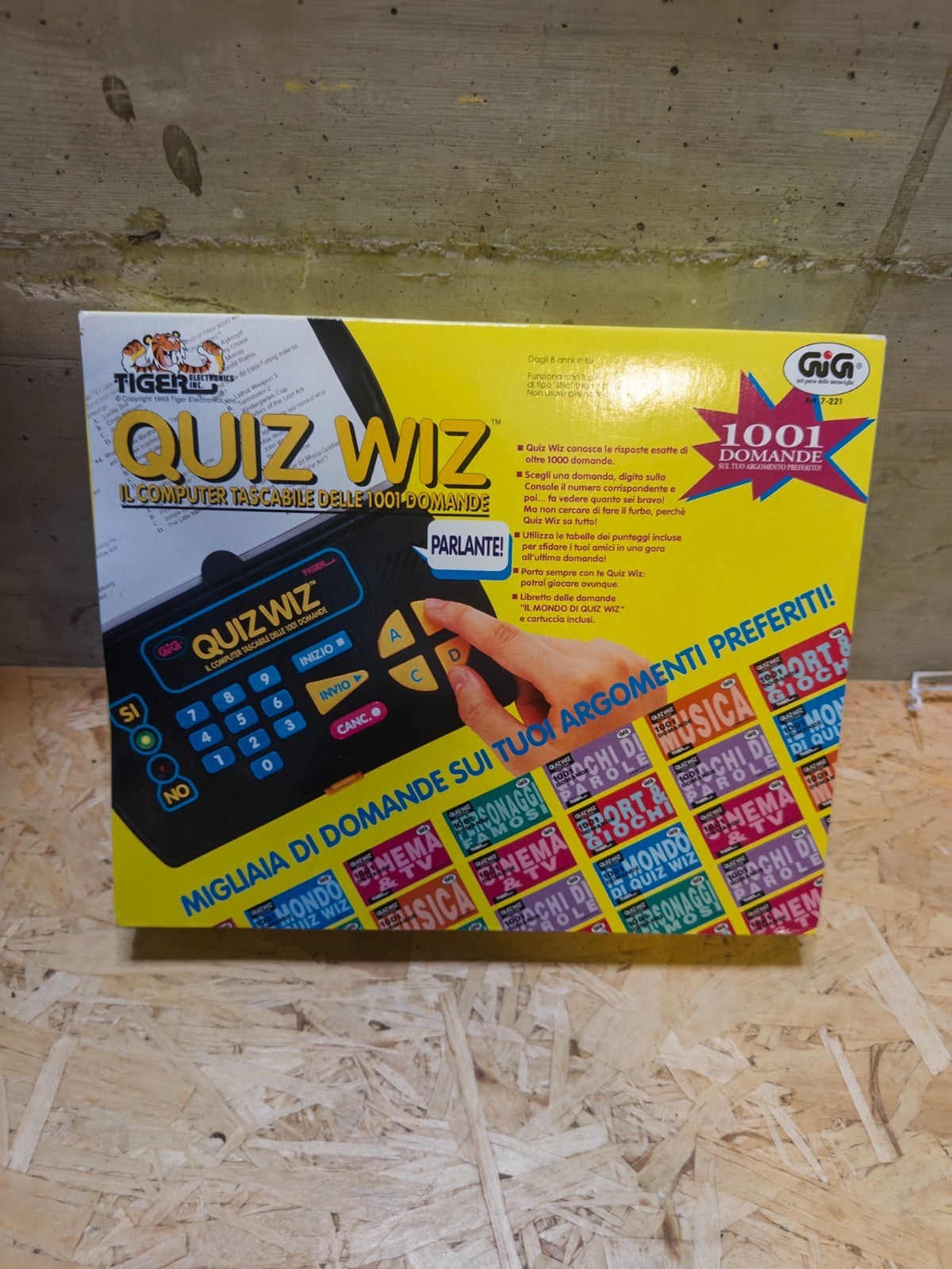 Quiz Wiz 1993 GIG Tiger computer tascabile 1001 domande usato retrogame vintage