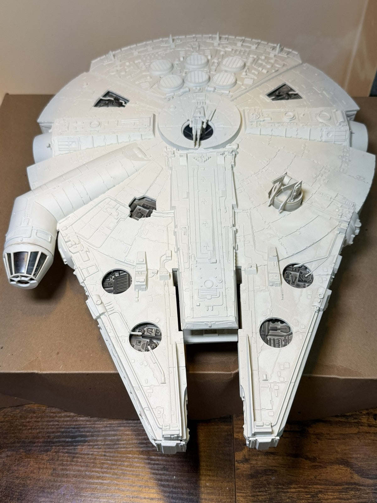 Millennium Falcon MPC Ertl montato