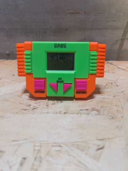 POLICE ELECTRONIC THOUGHT HUNTERS NEW VINTAGE POCKET ELECTRIC GAME-