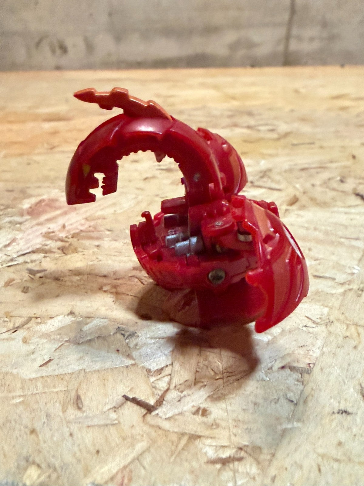 Bakugan Naga 440g Red Pyrus