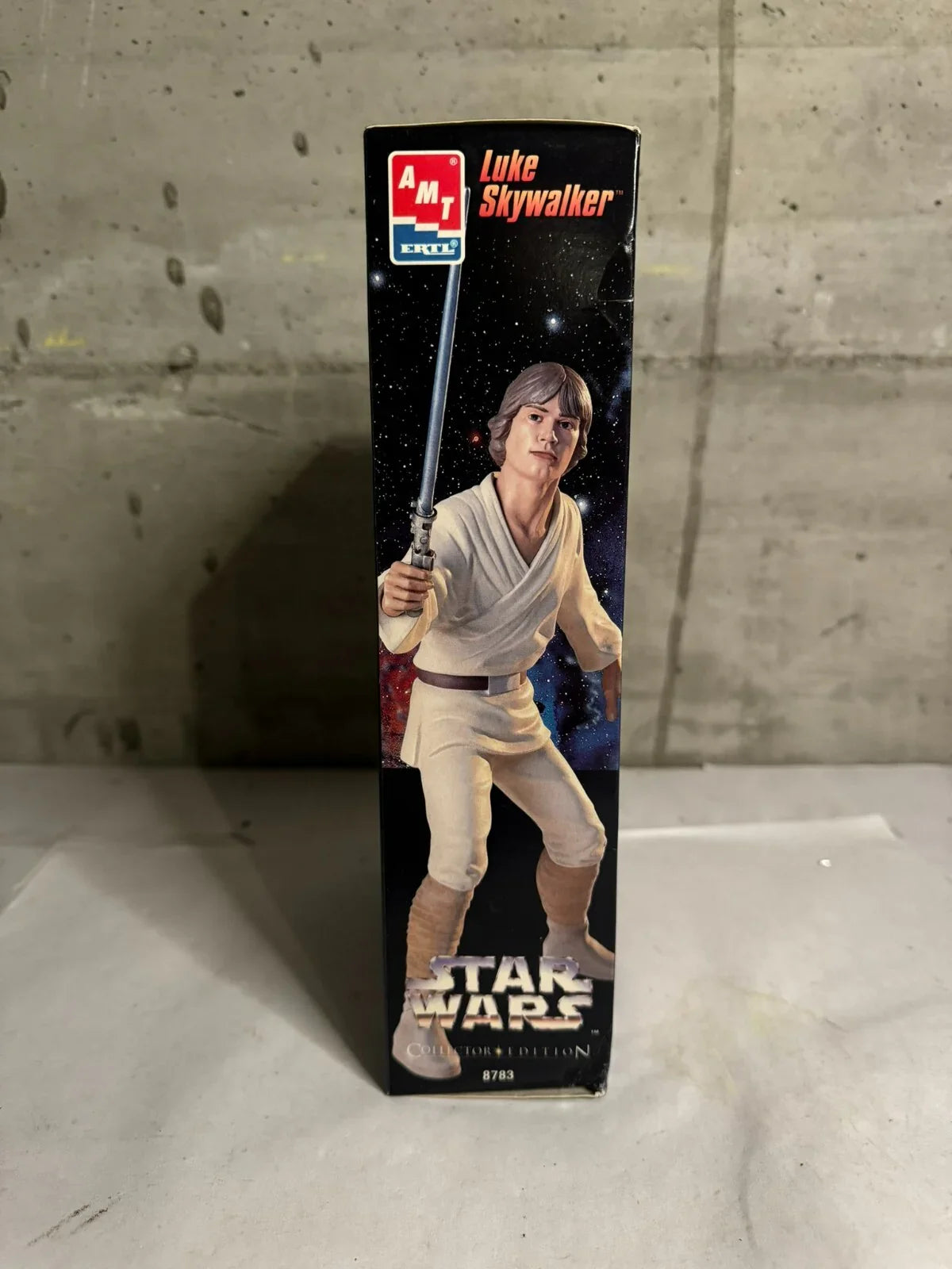 AMT ERTL  STAR WARS LUKE SKYWALKER 1:6 VINYL  MODEL KIT
