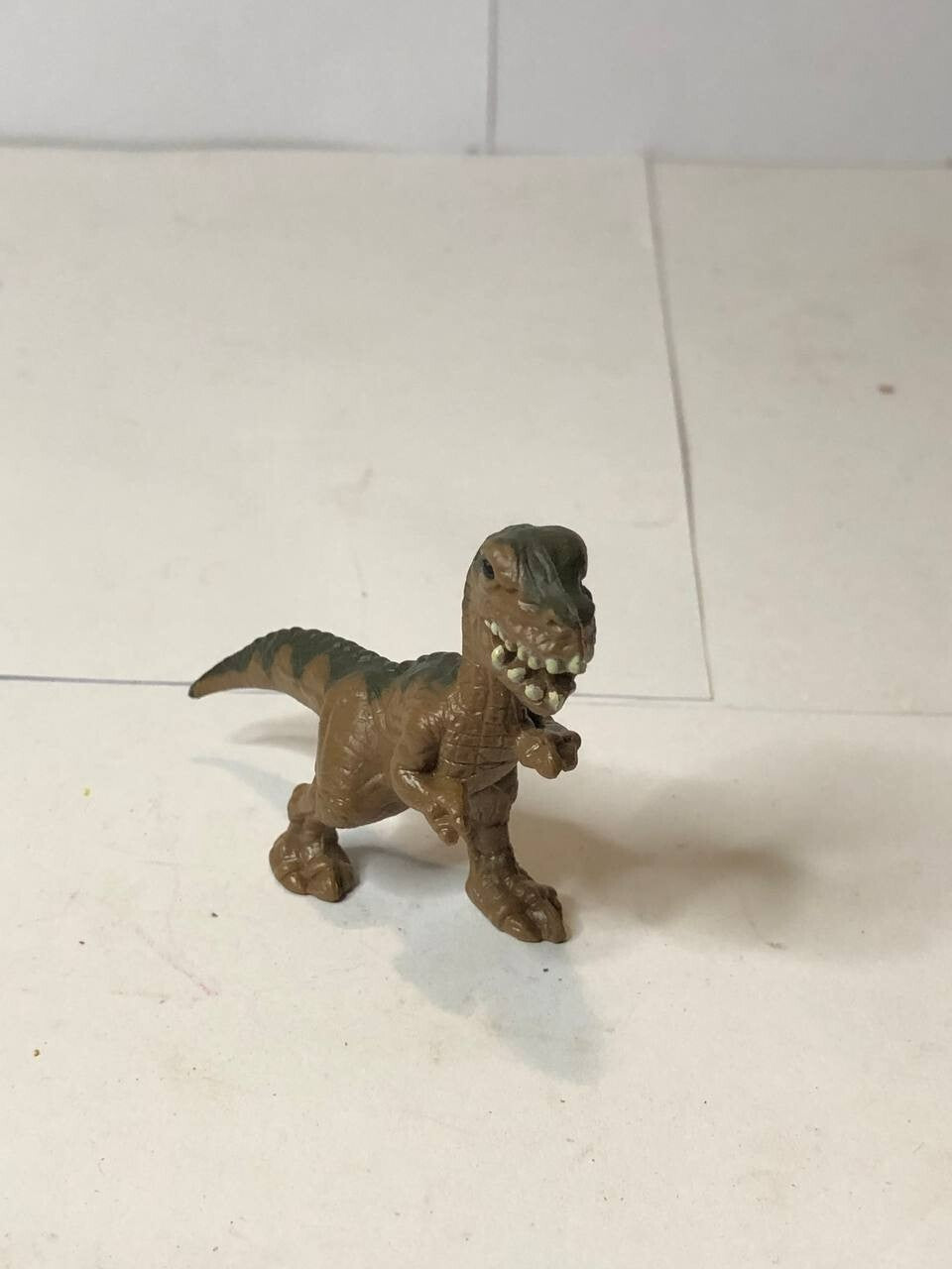 Jurassic Park 1993 Series 1 Robert Muldoon with Backpack + Raptor
