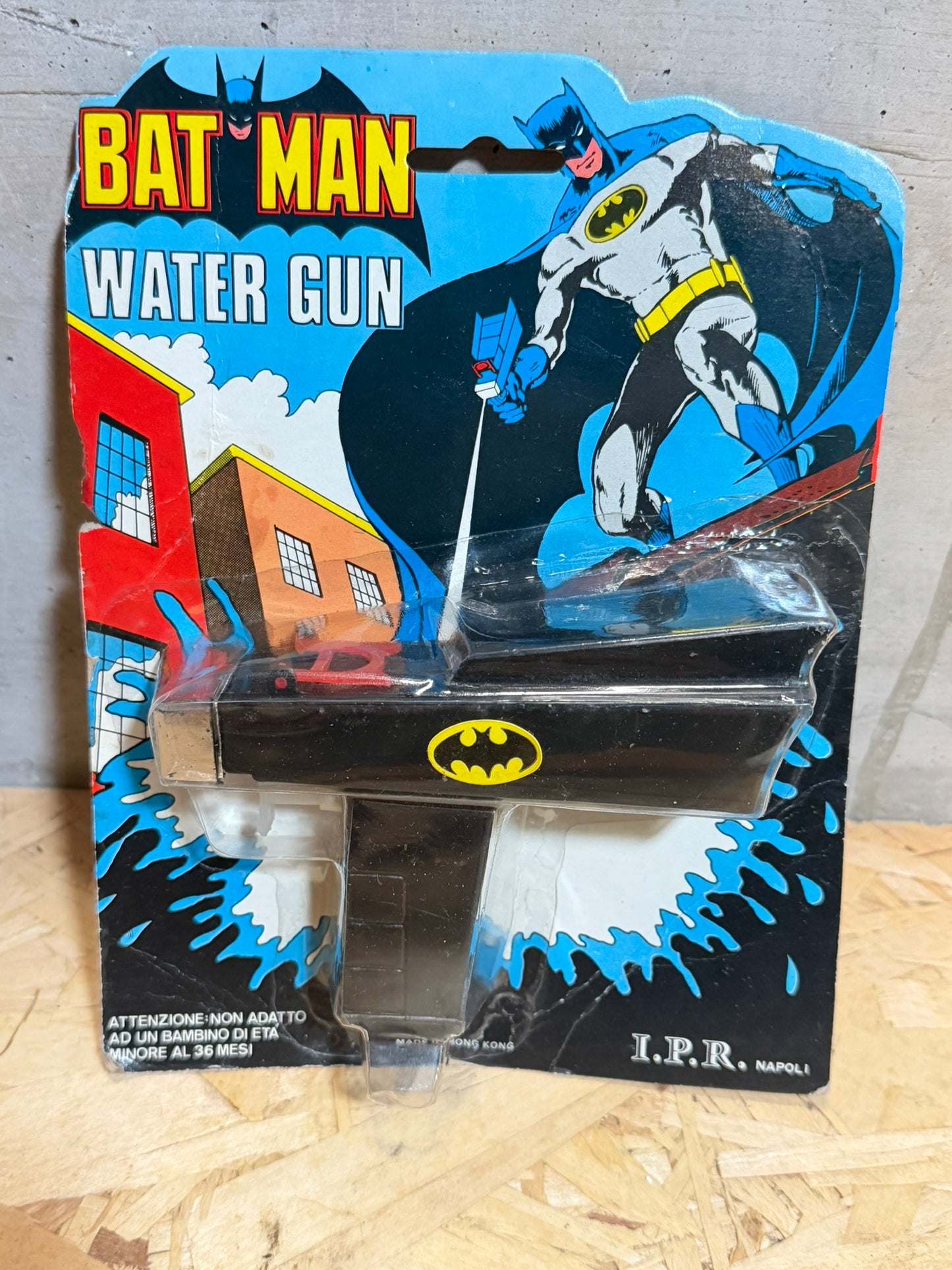 BAT MAN WATER GUN VINTAGE '70 SUPEREROI PISTOLA ACQUA made in HONG KONG ipr napoli