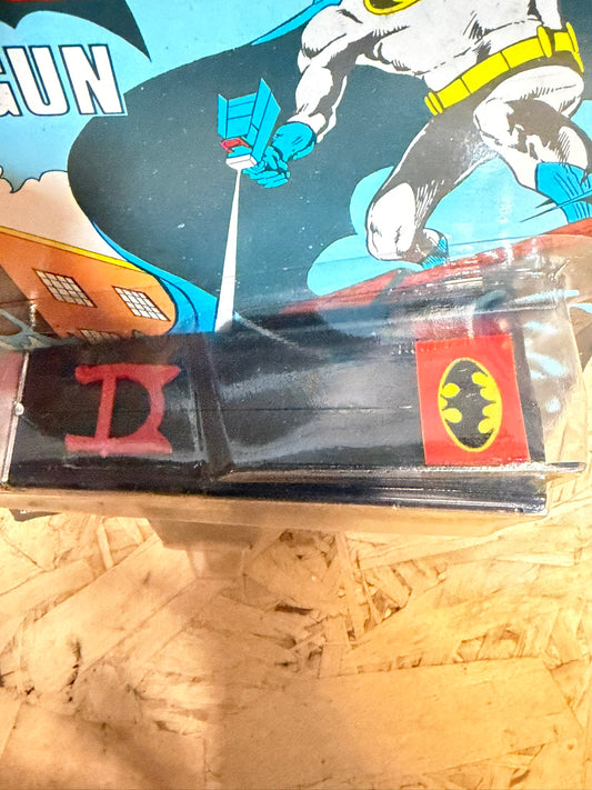 BAT MAN WATER GUN VINTAGE '70 SUPERHÉROES PISTOLA DE AGUA made in HONG KONG