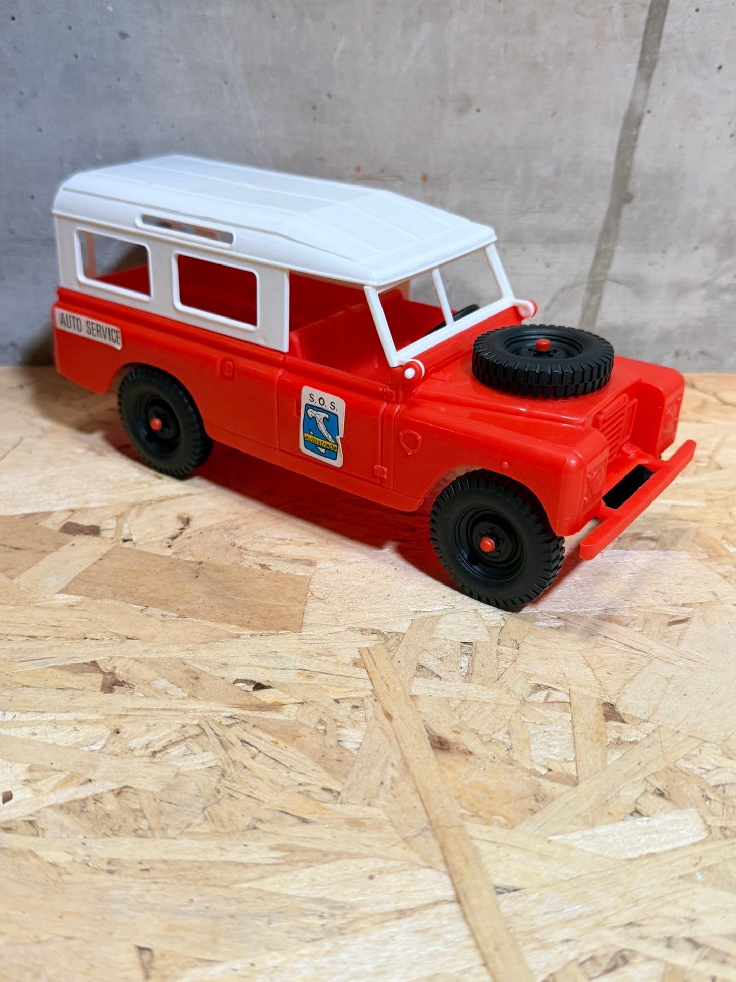 Land Rover made in italy 1/21 s.o.s. autrostrade auto service