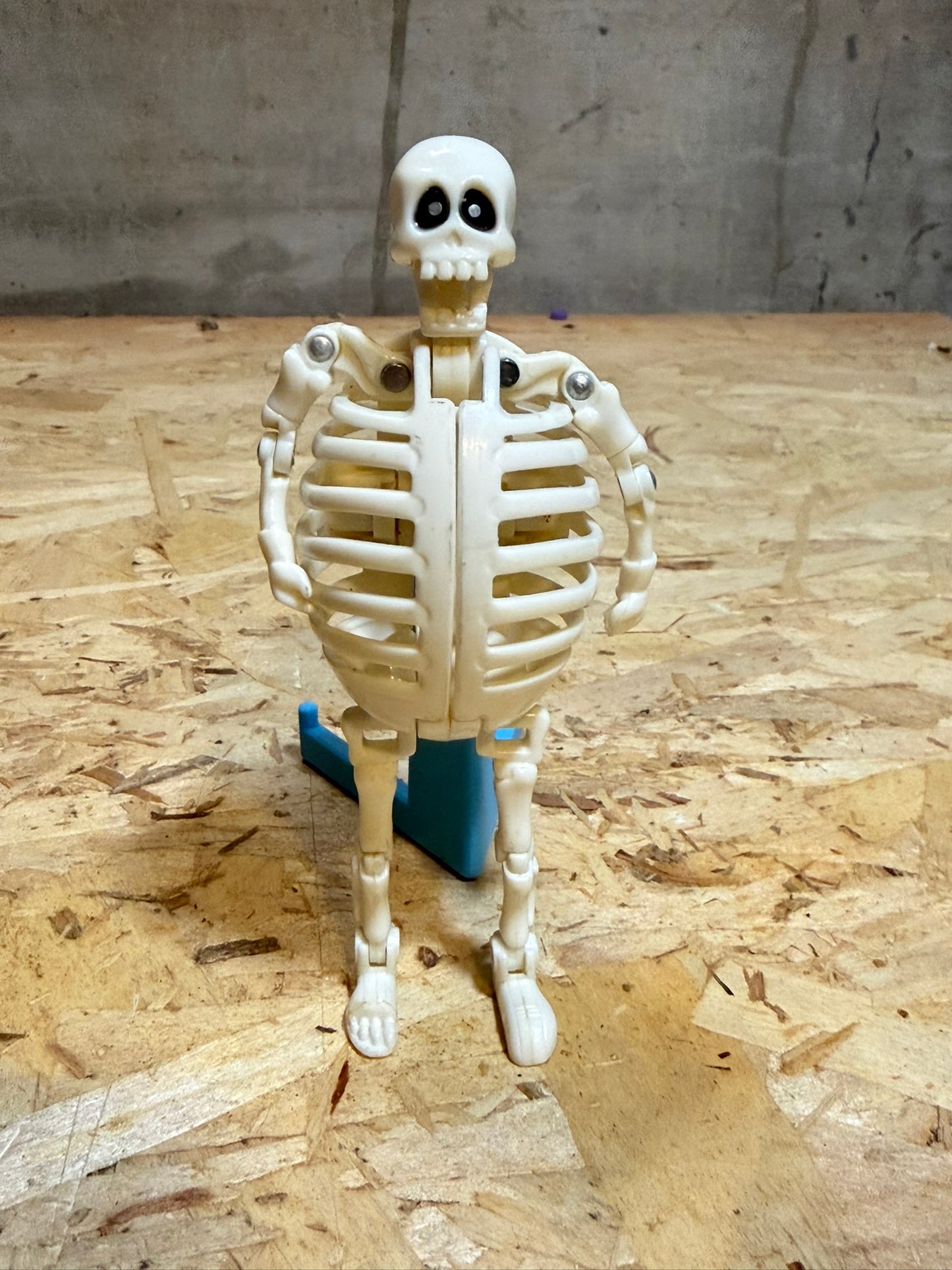 BANDAI EGG MONSTERS MOSTRUOVI UOVO MOSTRO HUMAN SKELETON SCHELETRO 1987