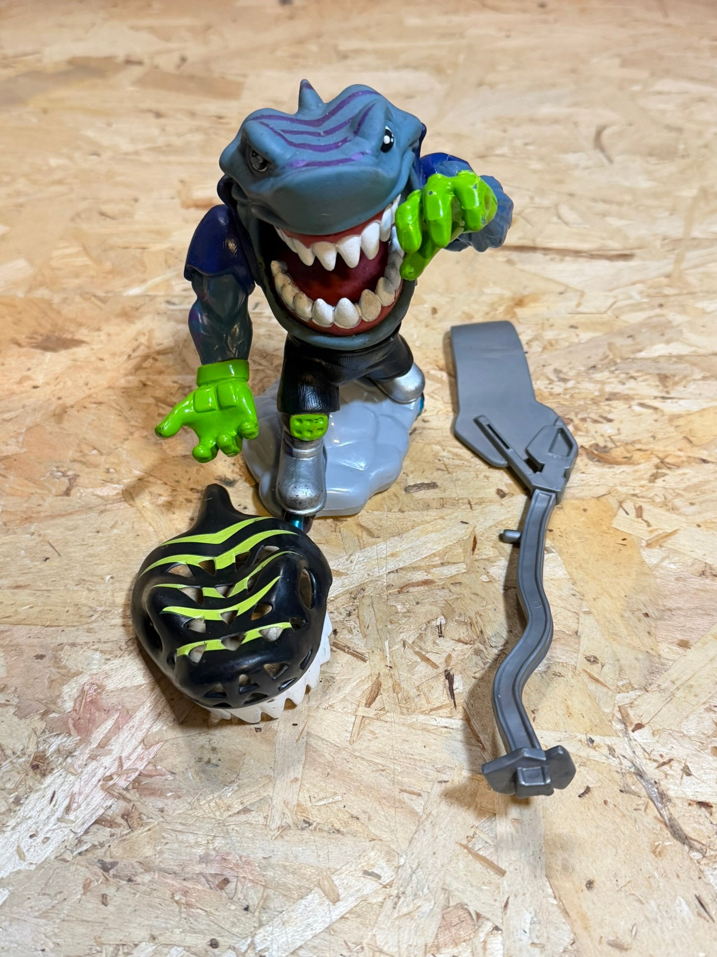 Vintage 1995 Mattel Street Sharks Streex Blade con maschera e bastone da hockey