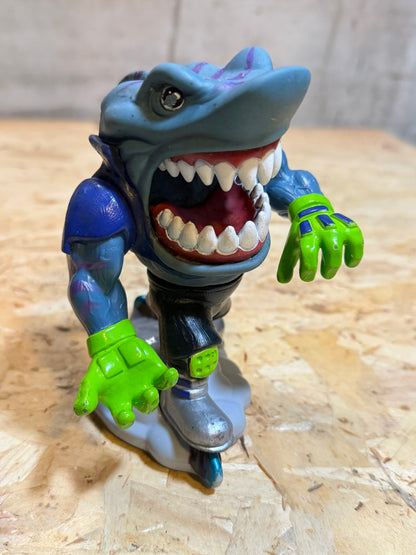 Vintage 1995 Mattel Street Sharks Streex Blade con maschera e bastone da hockey