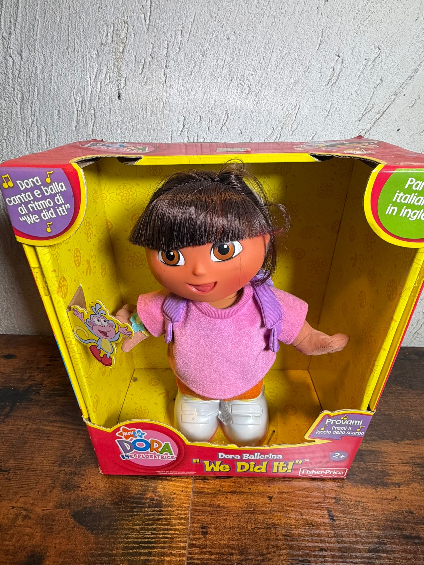 Fisher Price Dora l'esploratrice "We Did It" Dancing Dora Nick Jr 2001 nuovo con
