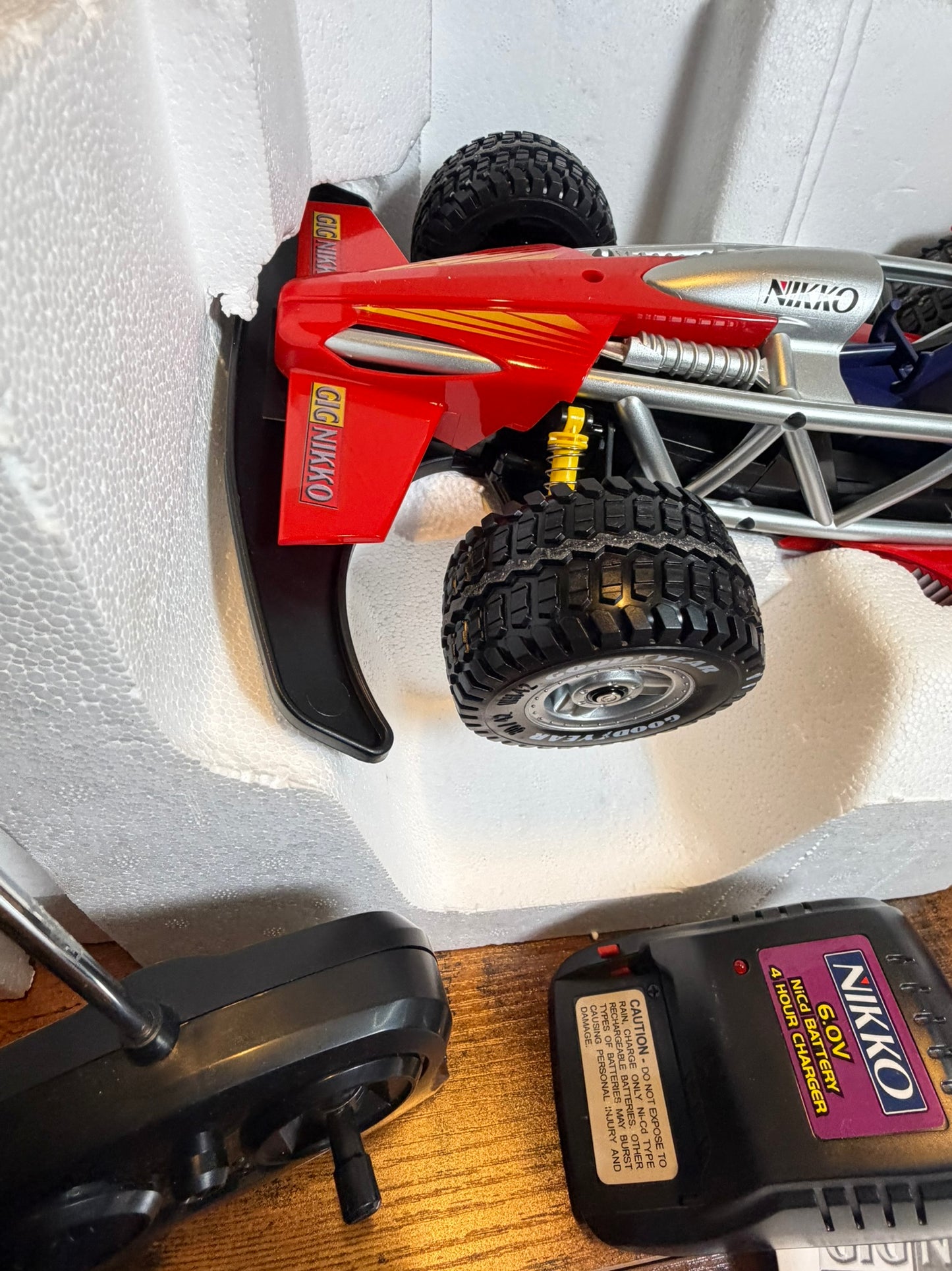 LA ROSSA GIG NIKKO FORMULA SUPERBUGGY ROSSA RC RADIOCOMANDI Non funziona corret