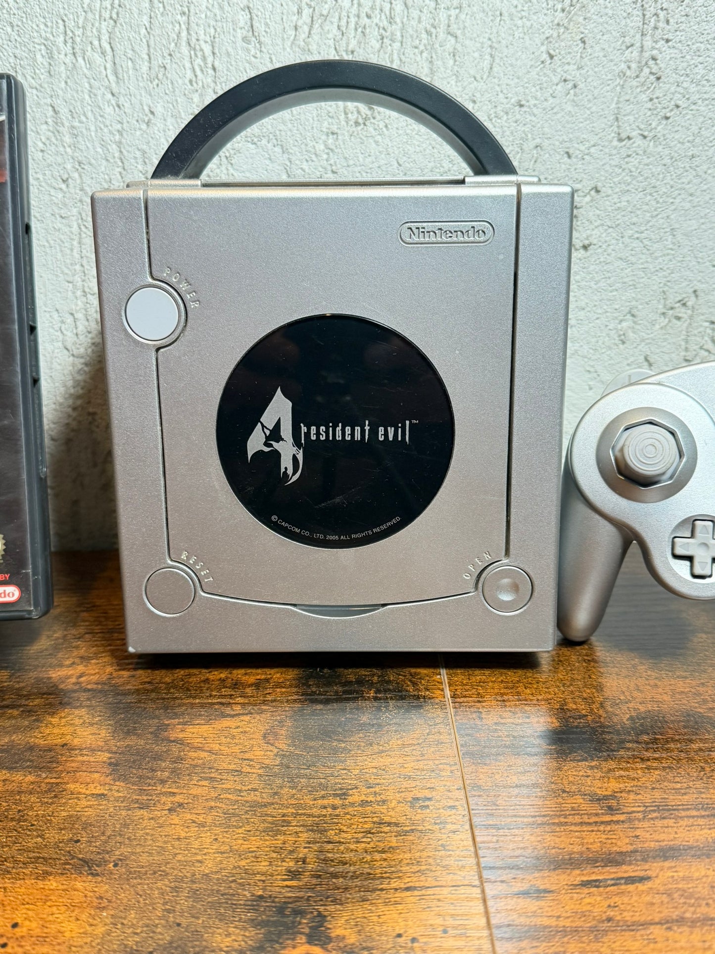 Console GAMECUBE RESIDENT EVIL 4 LIMITED EDITION PAL Con Controller E gioco