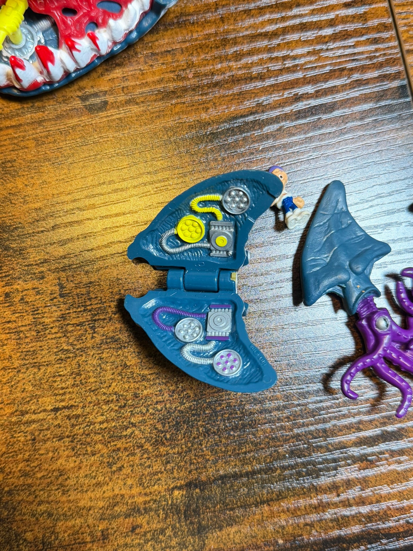 Mighty Max Man Eater Shark Playset Completo 1993 BlueBird