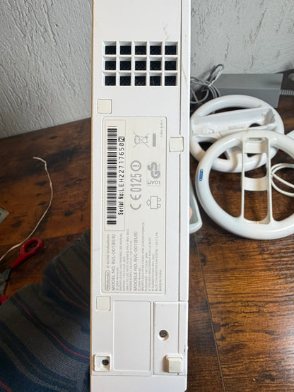 Console Wii funzionante + accessori (manca il cavo video)