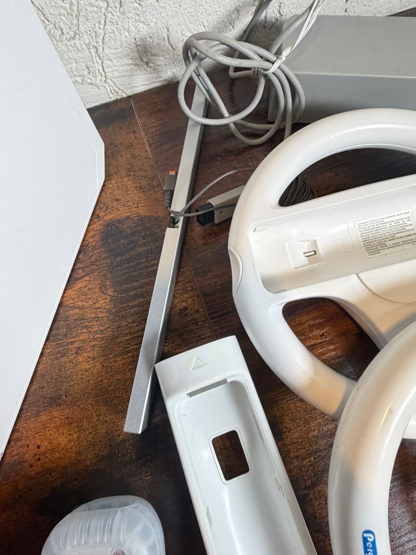 Console Wii funzionante + accessori (manca il cavo video)