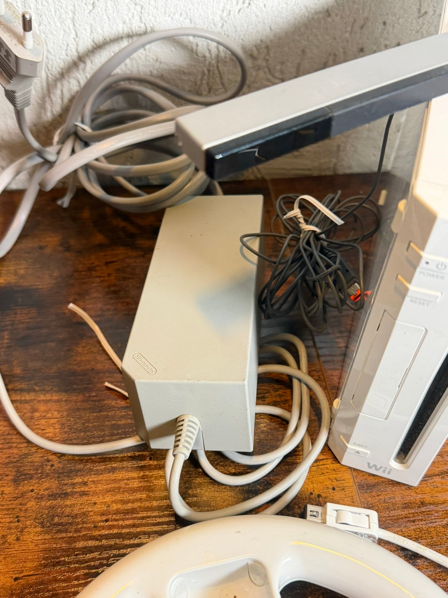 Console Wii funzionante: volante nunchuck alimentazione (manca il cavo video)