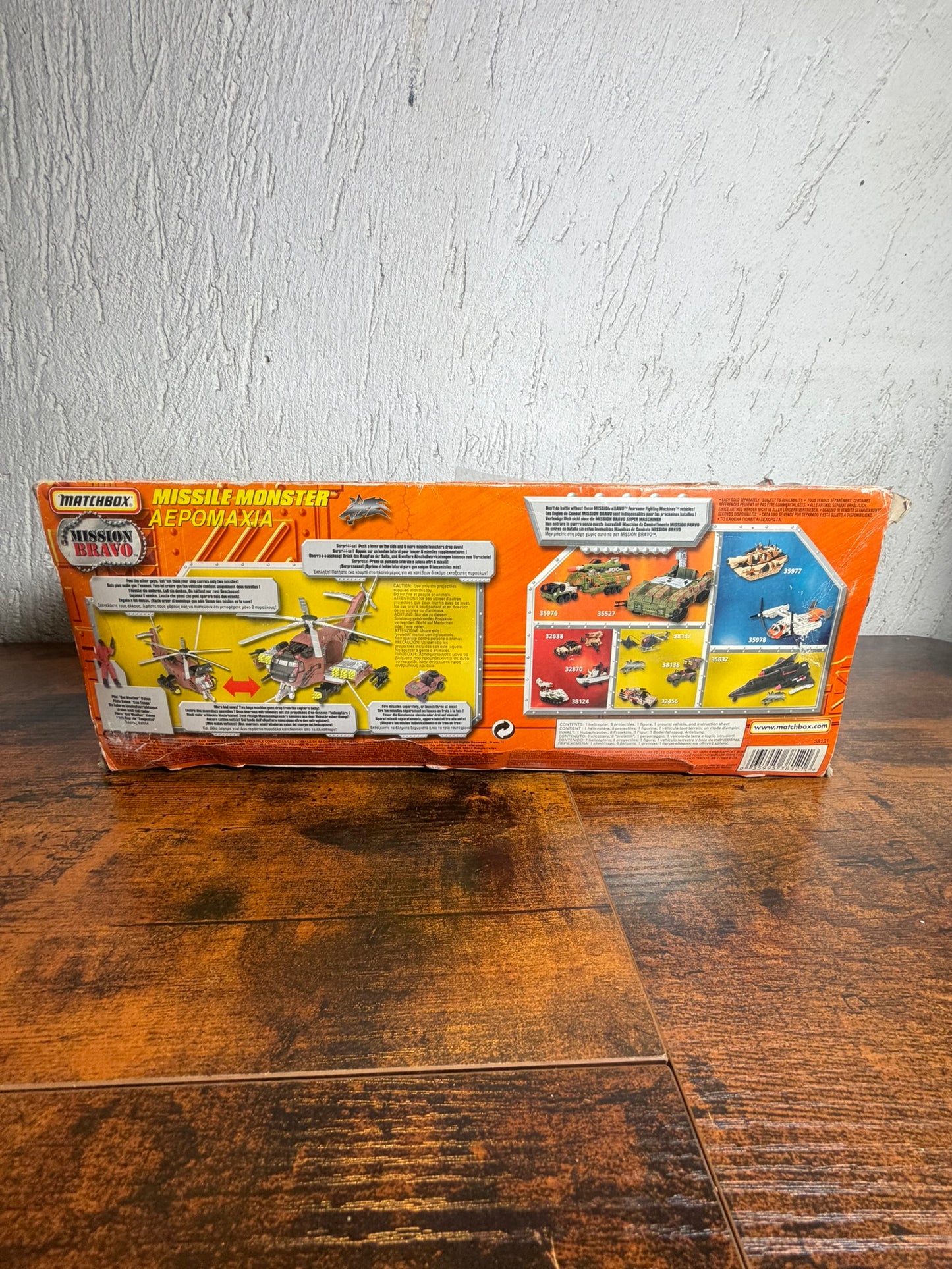 Modellino Matchbox Mission Bravo Missile Monster Elicottero