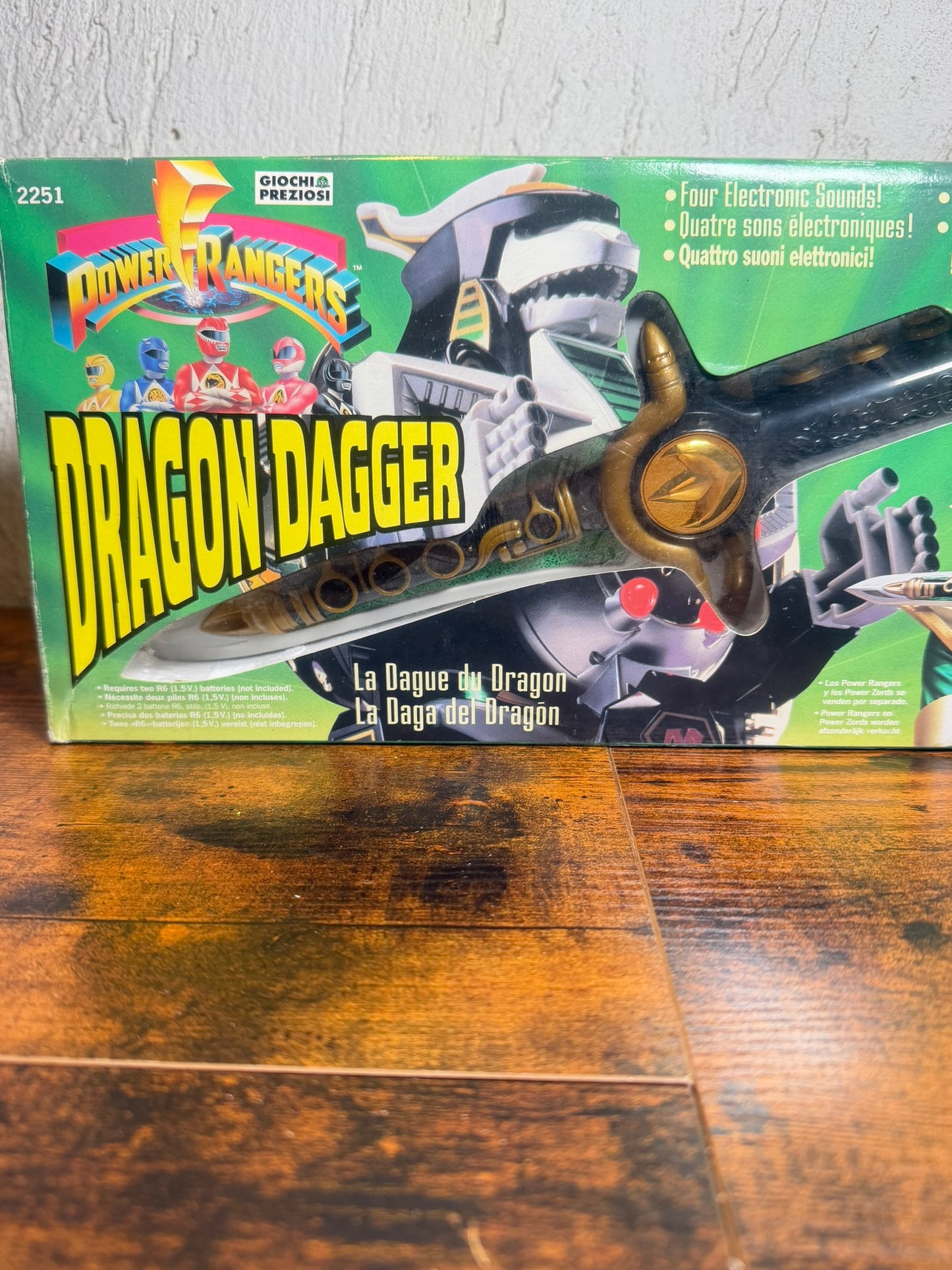 Bandai Power Rangers Legacy Dragon Dagger verde