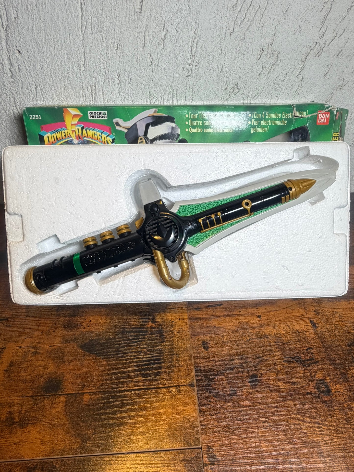 Bandai Power Rangers Legacy Dragon Dagger verde