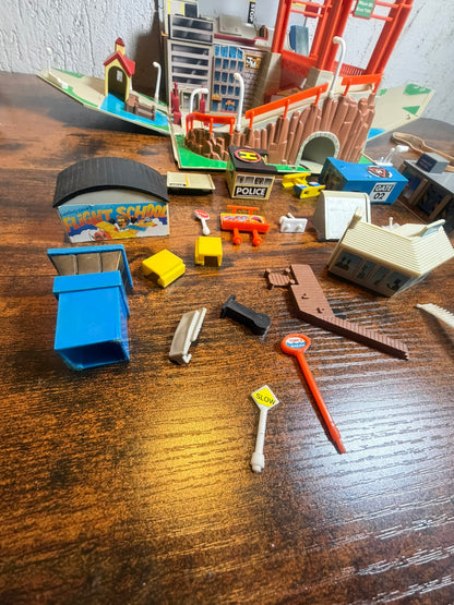La Città Delle Micro Machines Gig Galoob Toys Cassetta Degli Attrezzi incompleto