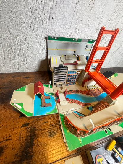 La Città Delle Micro Machines Gig Galoob Toys Cassetta Degli Attrezzi incompleto