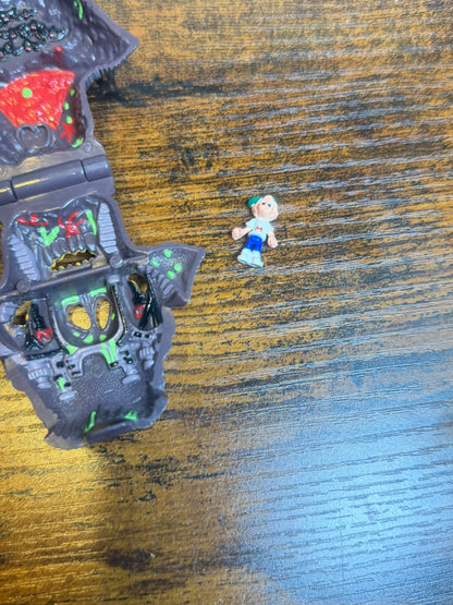 Vintage 1992 Mighty Max Defeats Vamp Biter Playset Completo