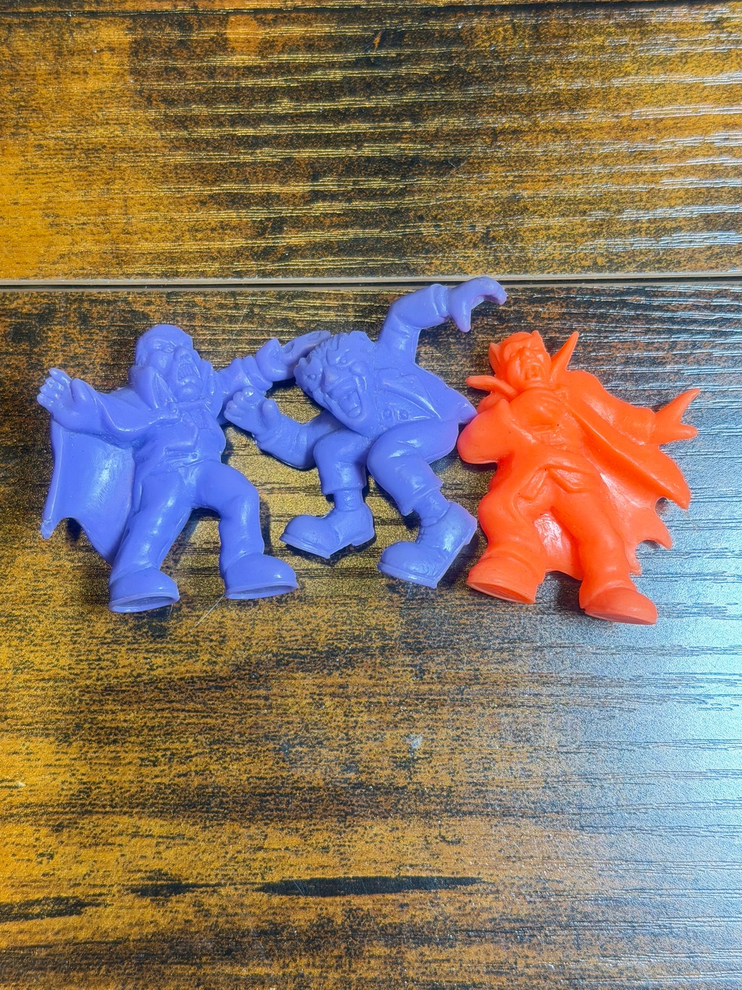 3 Mimp viola e arancio monster in my pockets serie 1