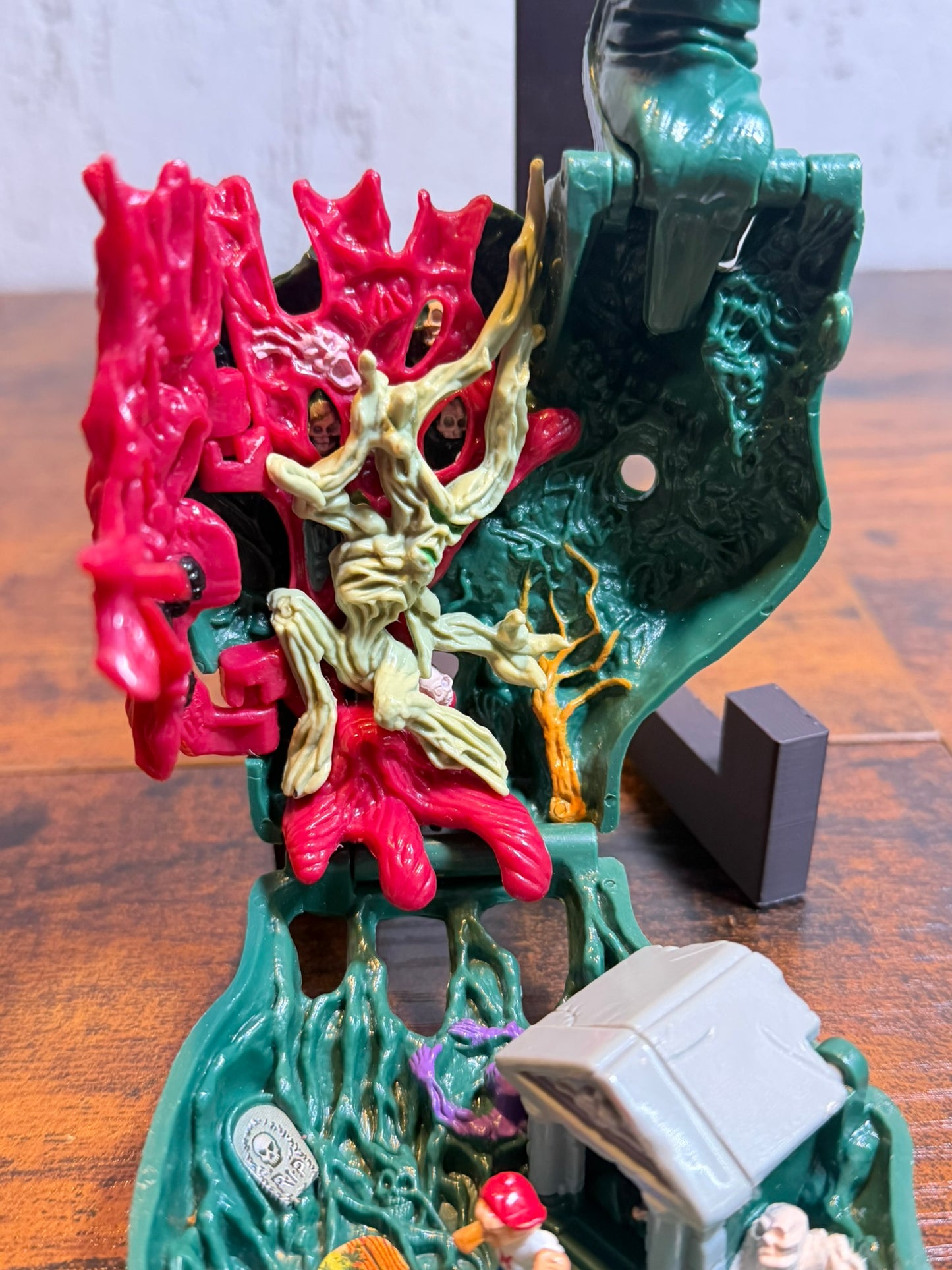 1994 Mighty Max Graveyard Grip hand zombi mano zombie completa