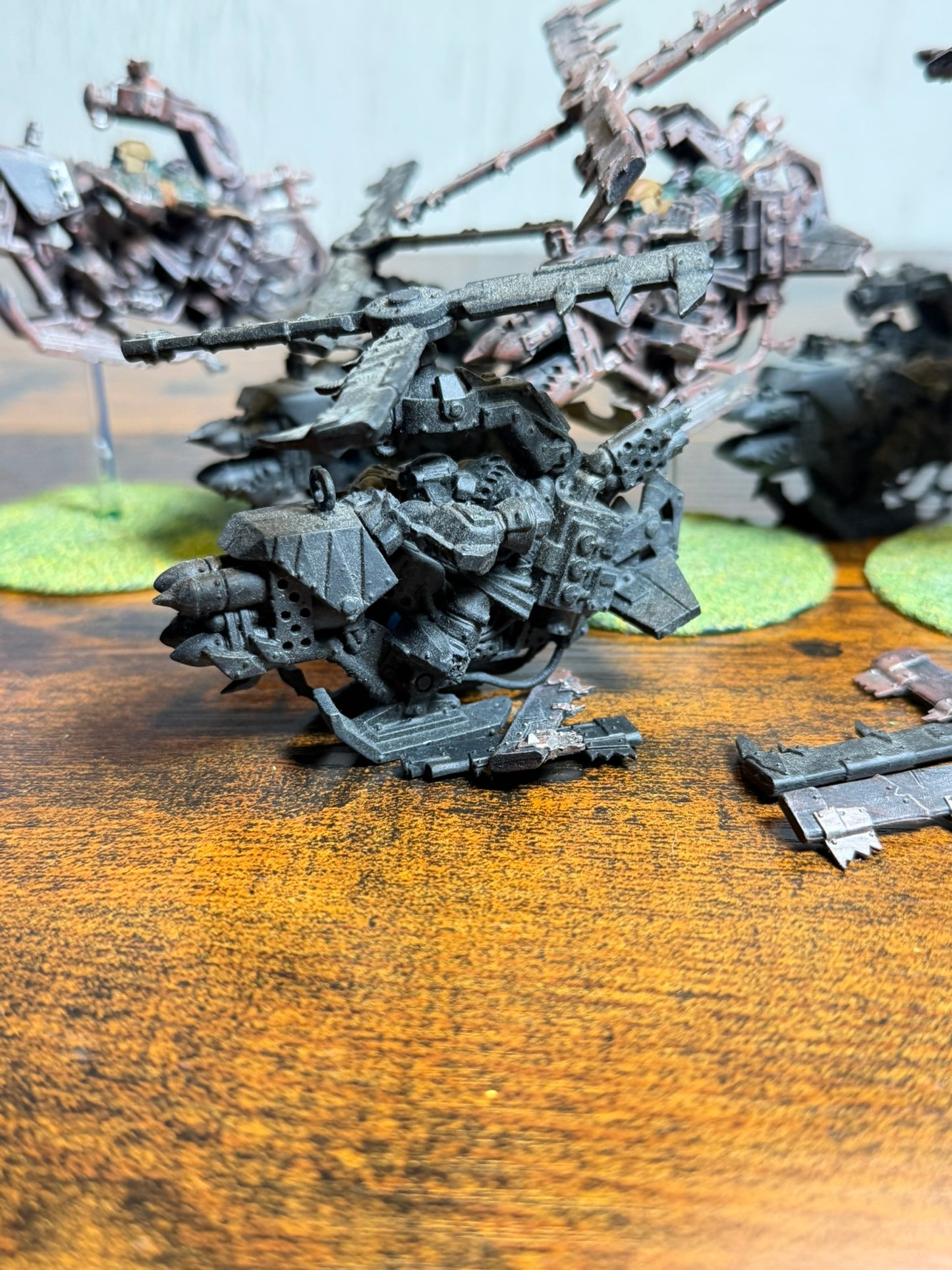 6 pezzi Warhammer 40k: Ork Deffkoptas (da riparare)