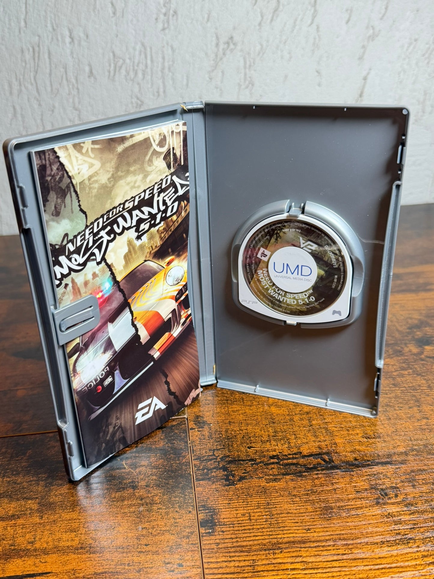 PSP NEED FOR SPEED MOST WANTED 5. 1. 0 PLATINUM - ITA COMPLETO - Ottimo stato