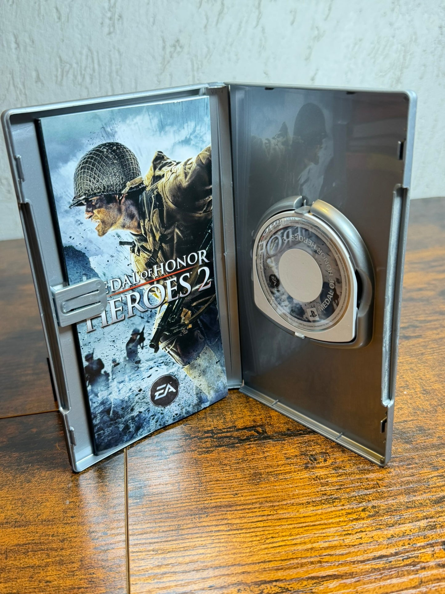 Medal Of Honor Heroes 2 PSP SONY Playstation Portable IN ITALIANO 🇮🇹🇮🇹