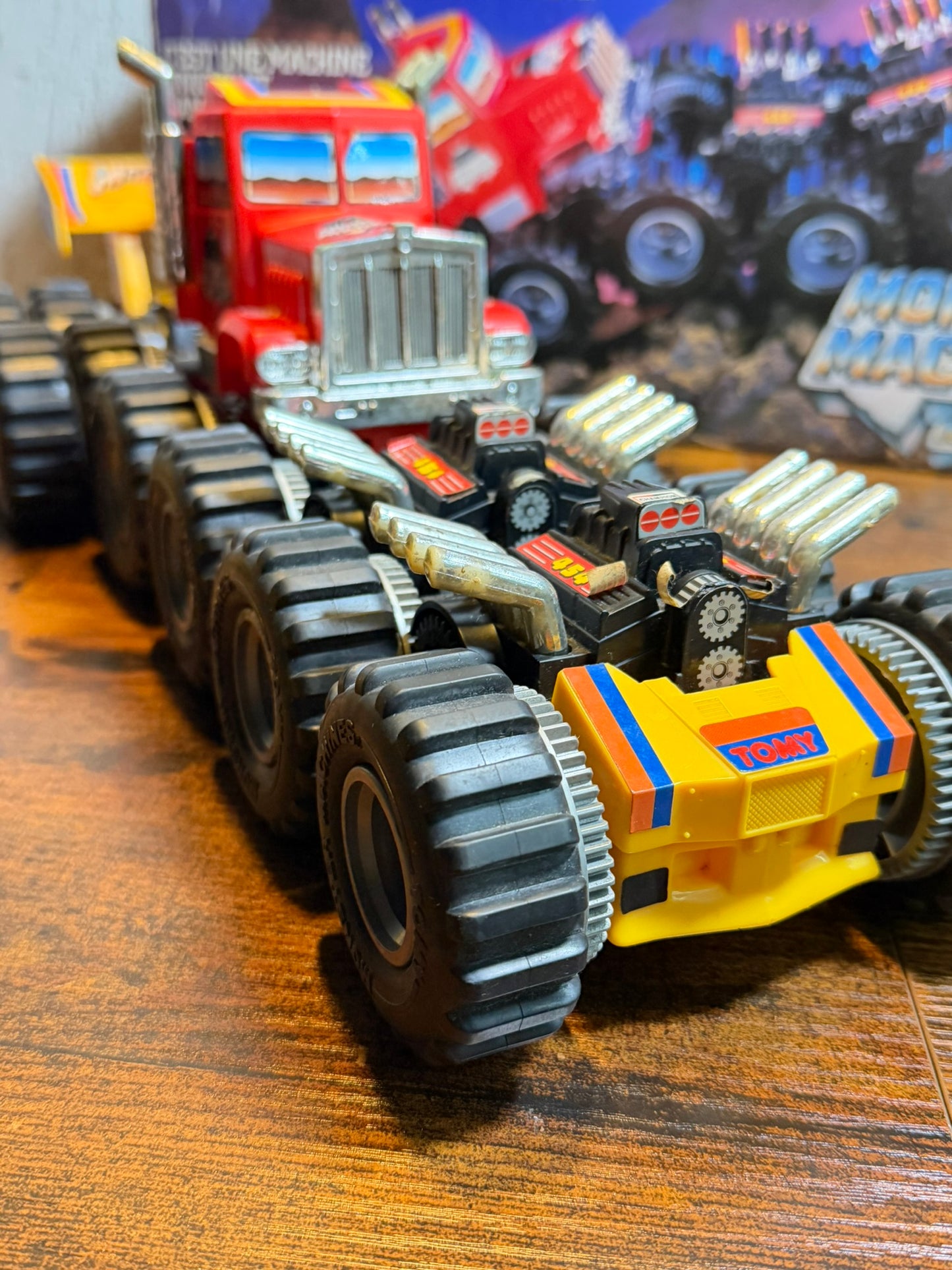 TOMY MONSTER MACHINES 16×16 TOMY 1986 non funzionante