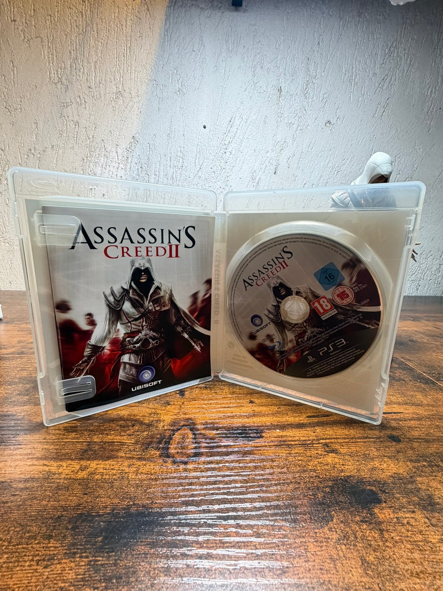 Assassins Creed II 2 Ezio Modellino Statua Bianca 9" Edizione da Collezione