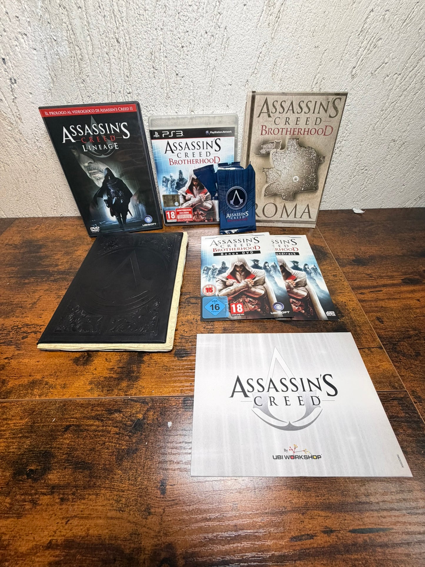 Assassin's Creed Brotherhood Codex Edition PS3 COMPLETA Carte Ottime Condizioni
