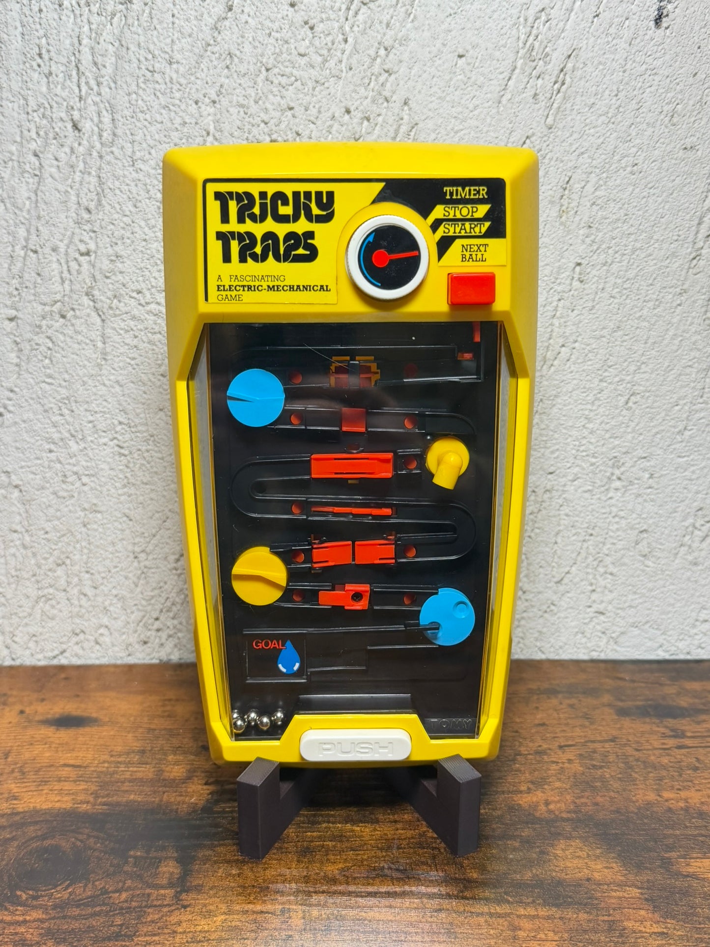 Tomy Tricky Traps con Scatola Giocattolo vintage anni 90 funzionante Ottimo