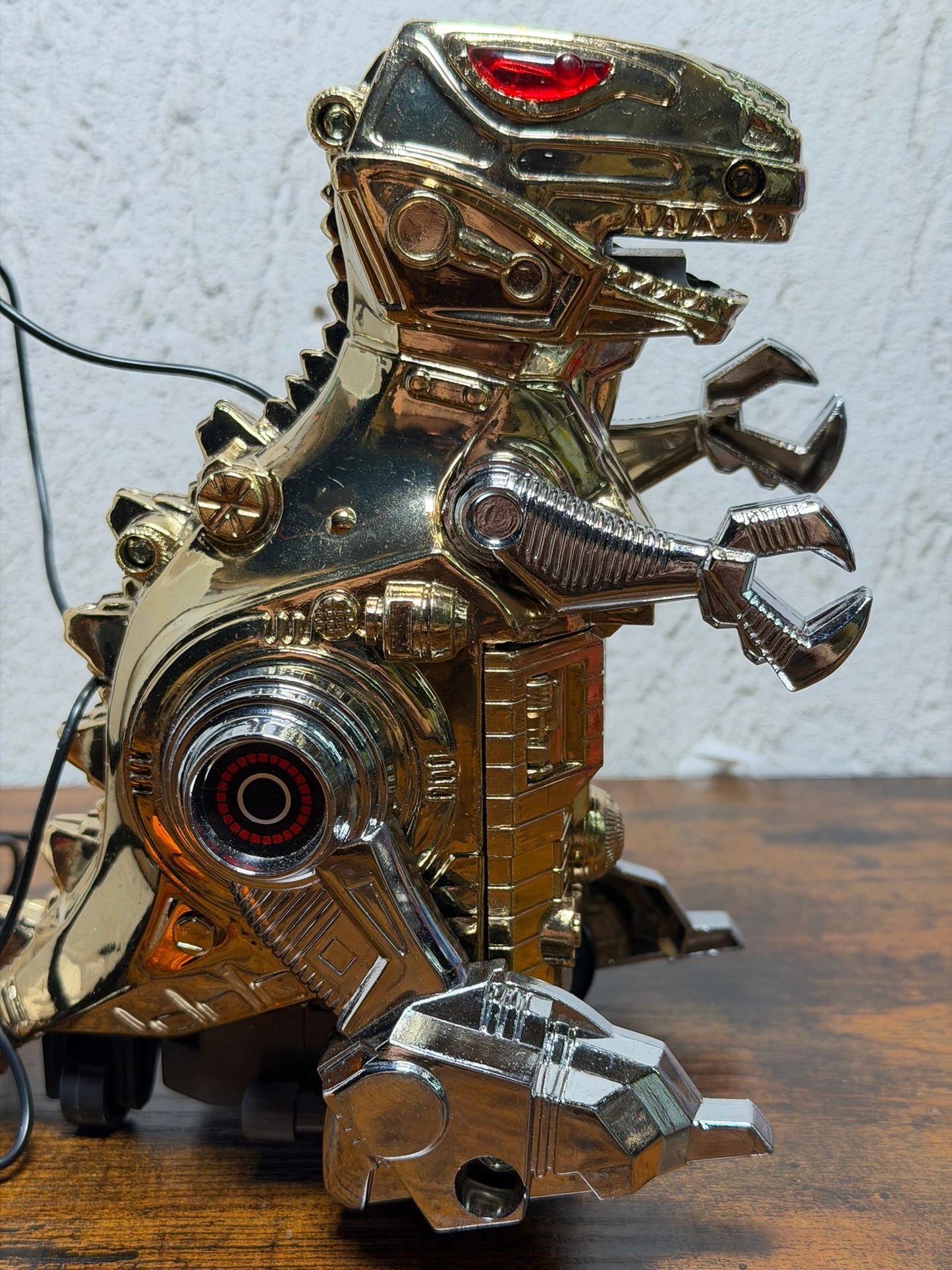 Dinosauro spaziale B/O anni 80 a batteria 7" JP-887 in scatola non funzionante