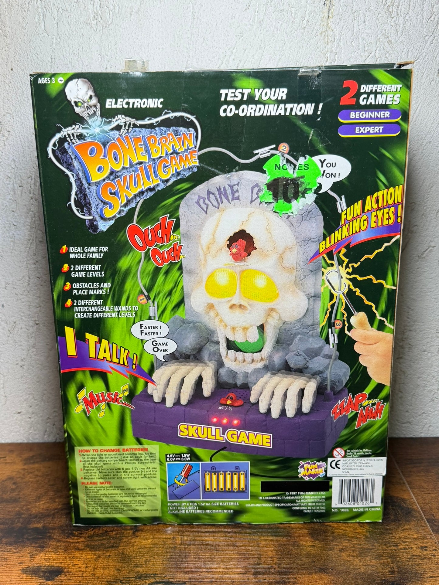 Vintage 1997 BONE BRAIN SKULL GAME - Very Rare!