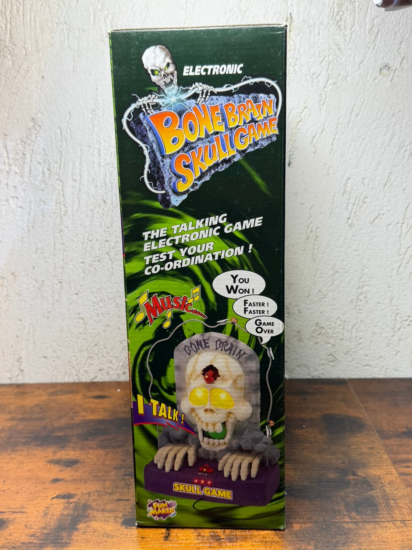Vintage 1997 BONE BRAIN SKULL GAME - Very Rare!