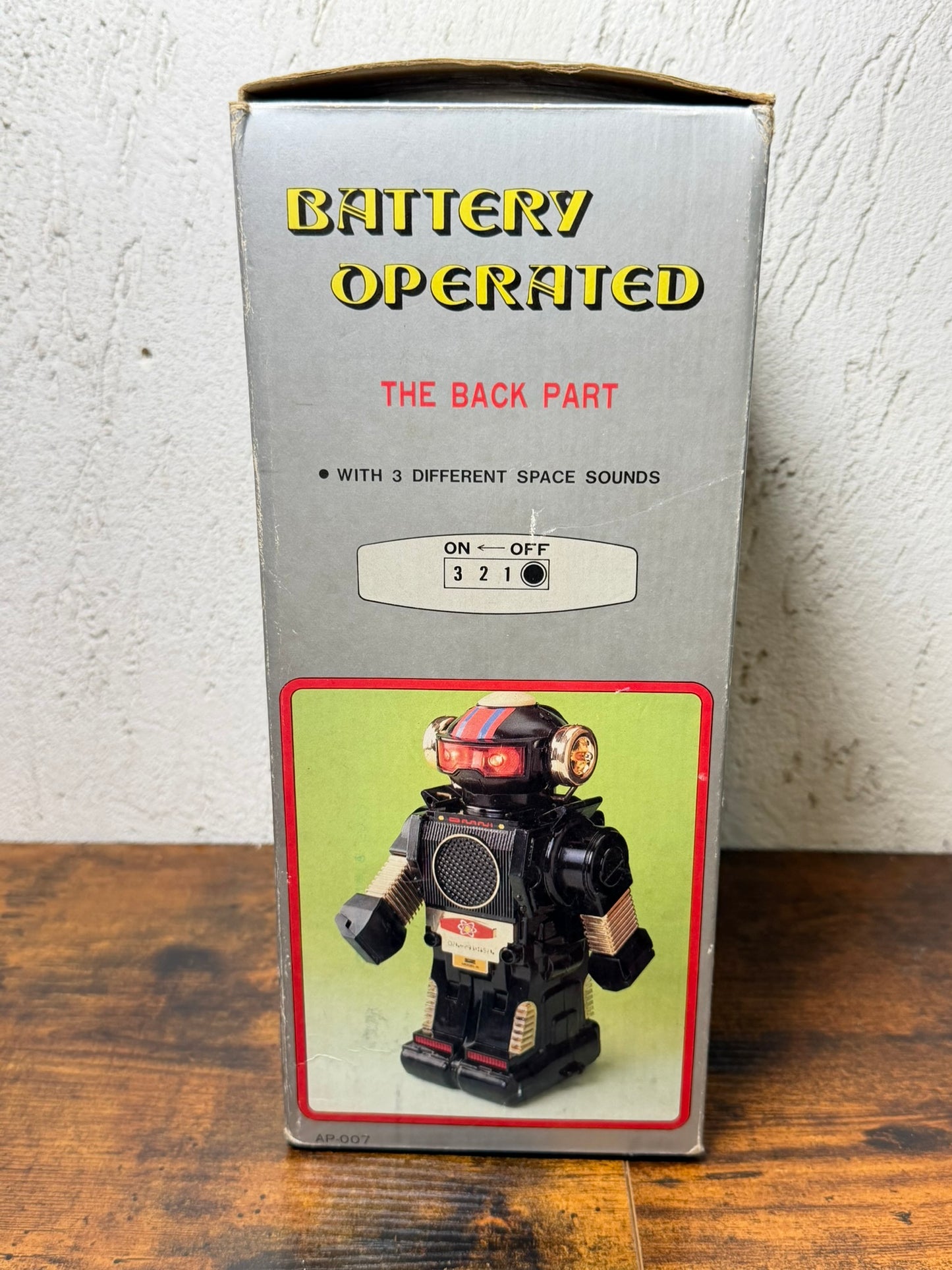 John Robot GIG robot made in Taiwan since 1989, vintage Toy