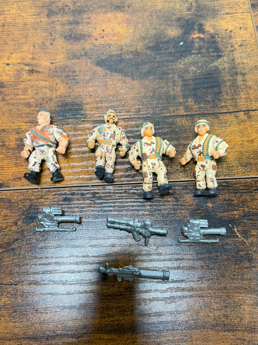 Tipi Tosti Military Muscle Men Pattuglia Del Deserto II - Desert II incompleti