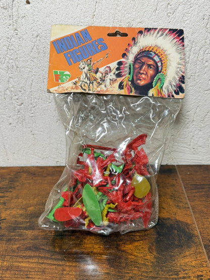 Vintage 1984 Lido Indian figures Plastic Toy indians toy cowboys & indians