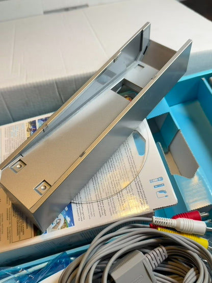 Pacchetto console NINTENDO WII in scatola Wii Sports e motion plus testata