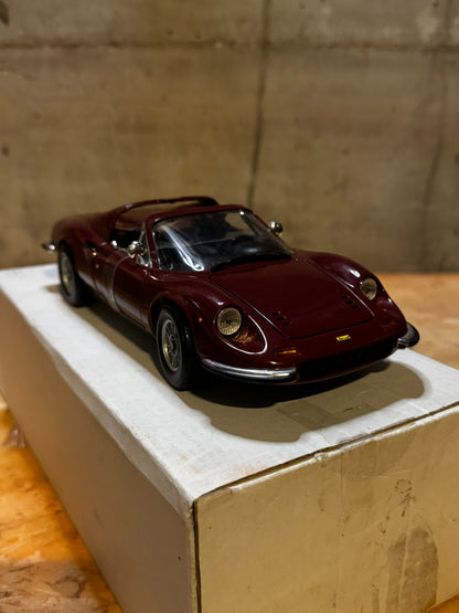 1/18 Ferrari Dino 246 GTS Rouge Bordeaux 1970 Hotwheels